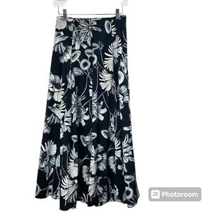 ZARA Midi Skirt Blue with White Floral Print Size M